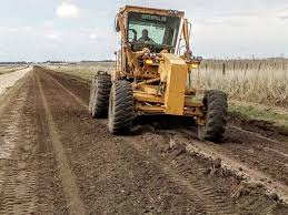 EL CONSORCIO CAMINERO TRABAJA EN OBRAS DE MEJORA EN CAMINOS ENTRE BELL VILLE Y BALLESTEROS